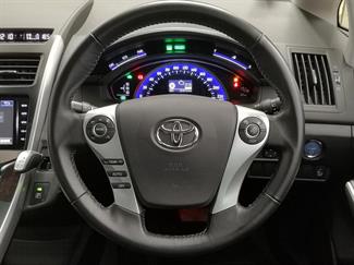 2016 Toyota Sai - Thumbnail