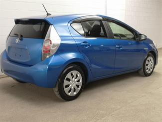 2014 Toyota Aqua - Thumbnail