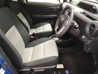 2014 Toyota Aqua - Thumbnail