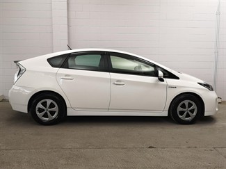 2012 Toyota Prius - Thumbnail