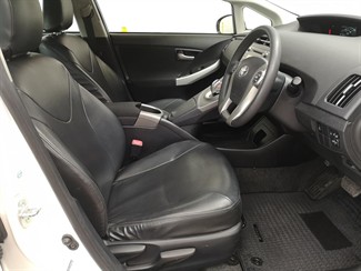 2012 Toyota Prius - Thumbnail