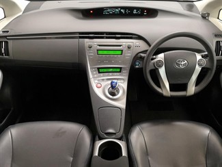 2012 Toyota Prius - Thumbnail