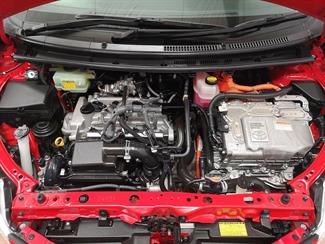 2013 Toyota Aqua - Thumbnail