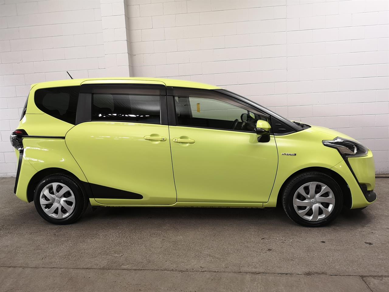 2017 Toyota Sienta