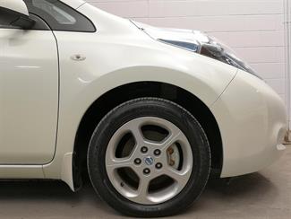 2012 Nissan Leaf - Thumbnail