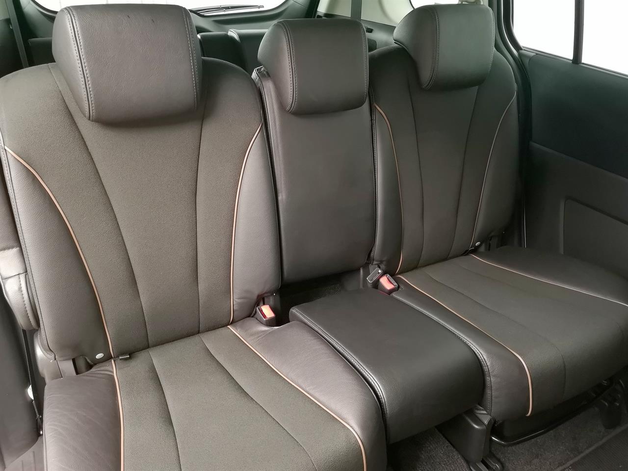 2013 Mazda Premacy