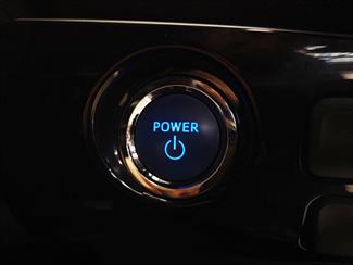 2017 Toyota Prius - Thumbnail