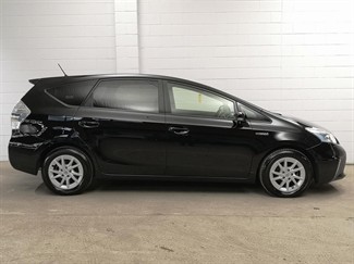 2012 Toyota Prius - Thumbnail