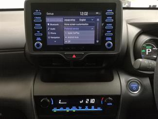 2022 Toyota Yaris Cross - Thumbnail