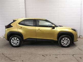 2022 Toyota Yaris Cross - Thumbnail