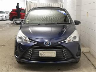 2018 Toyota Vitz - Thumbnail