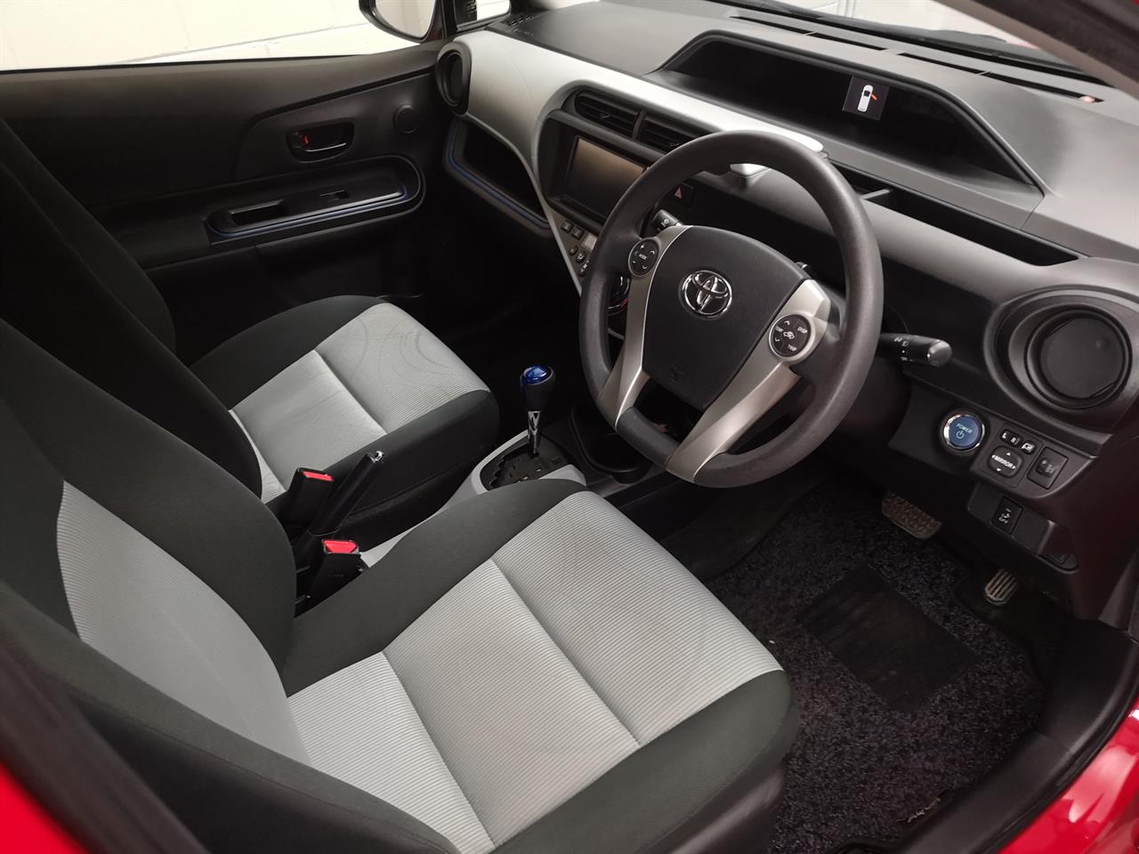 2013 Toyota Aqua