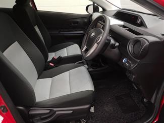 2013 Toyota Aqua - Thumbnail