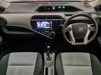 2013 Toyota Aqua - Thumbnail