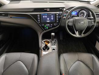 2017 Toyota Camry - Thumbnail