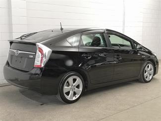 2014 Toyota Prius - Thumbnail