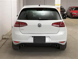 2015 Volkswagen Golf GTI - Thumbnail