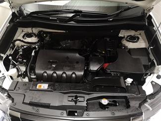 2019 Mitsubishi Outlander - Thumbnail