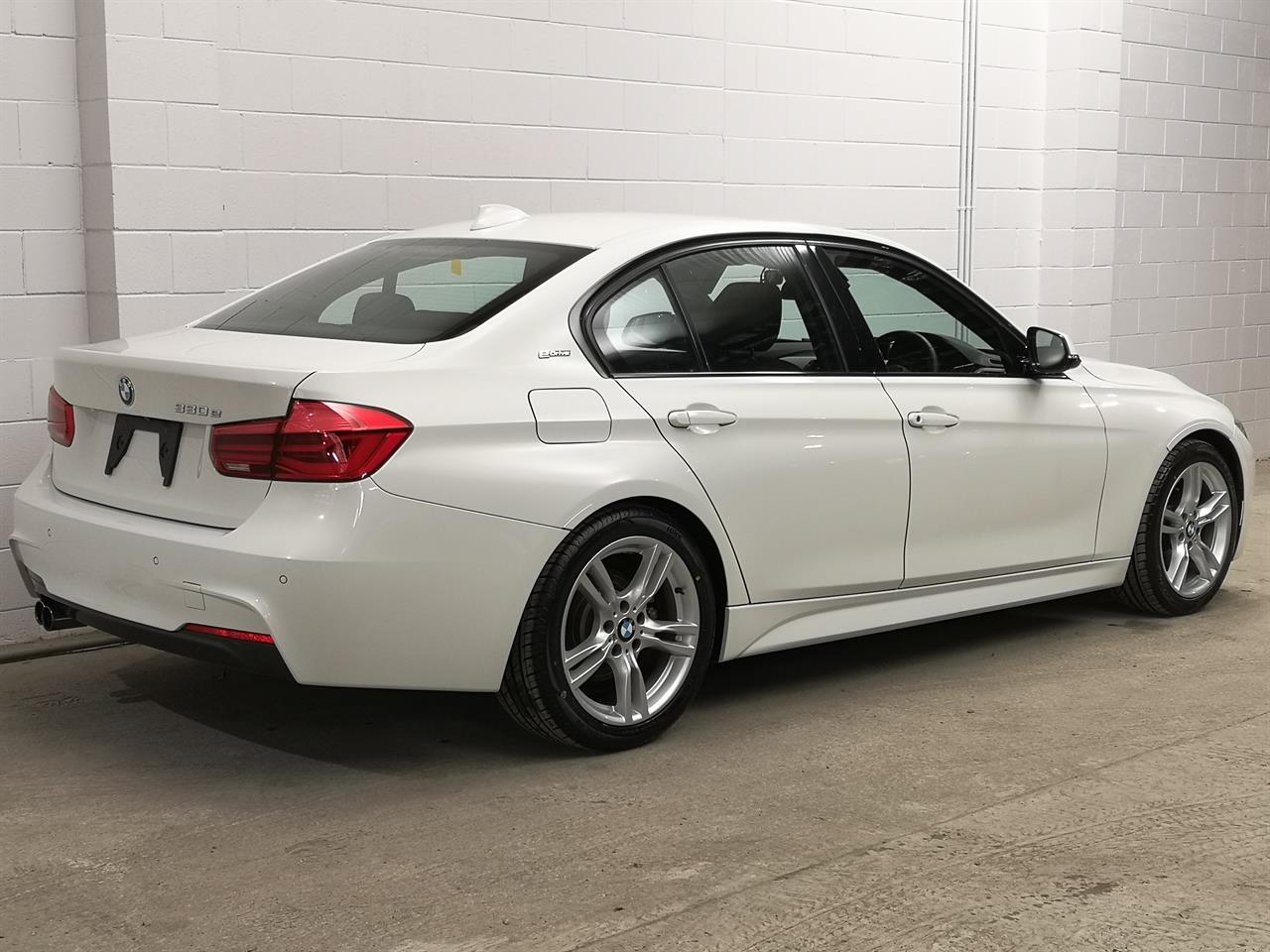 2016 BMW 330e
