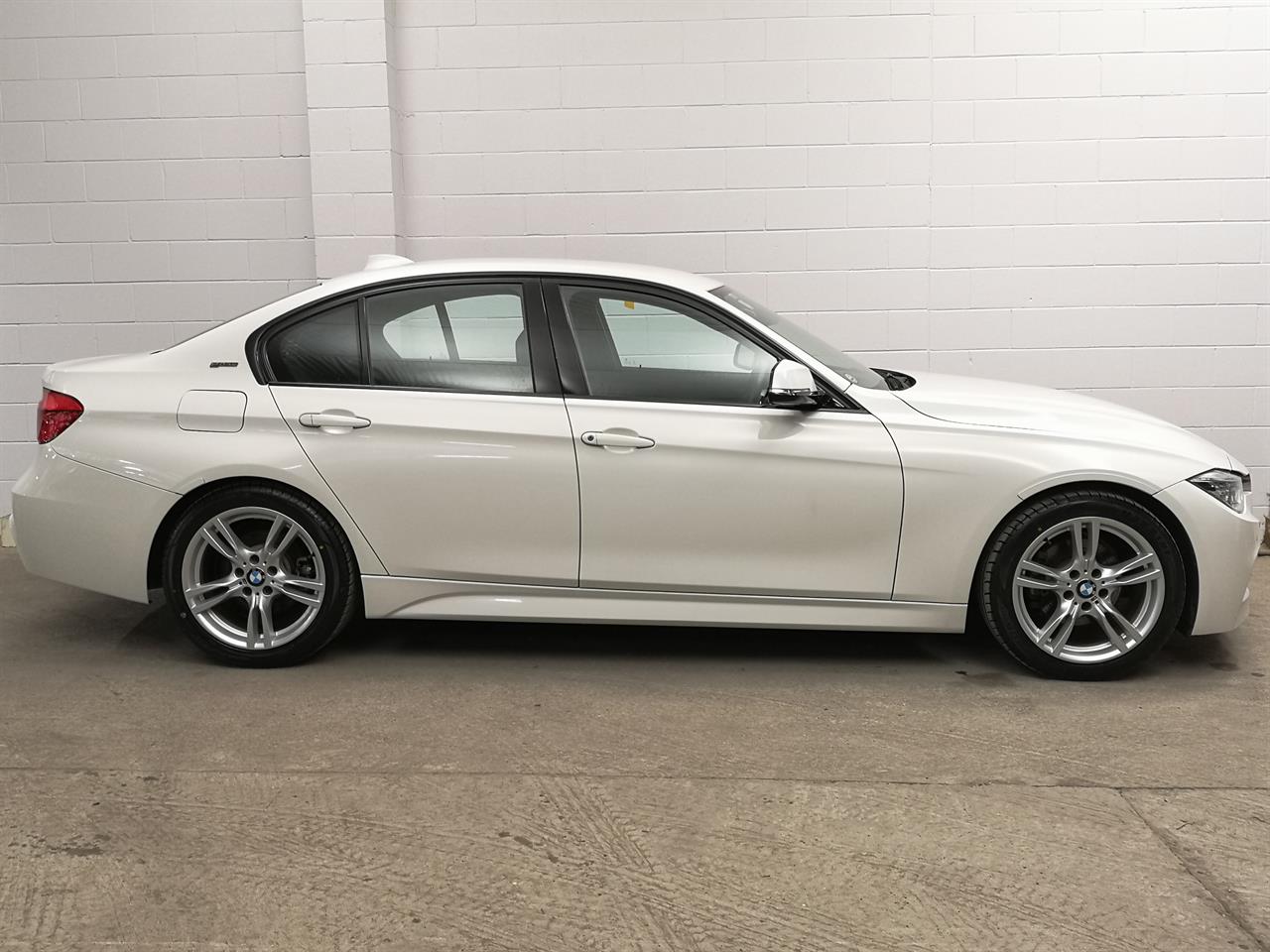2016 BMW 330e