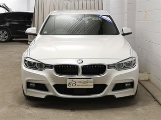 2016 BMW 330e - Thumbnail