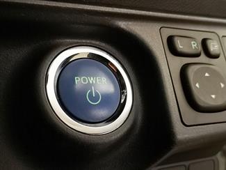 2016 Toyota Aqua - Thumbnail