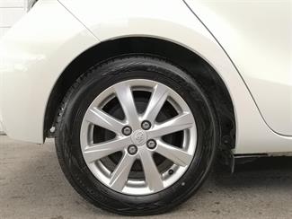 2016 Toyota Aqua - Thumbnail
