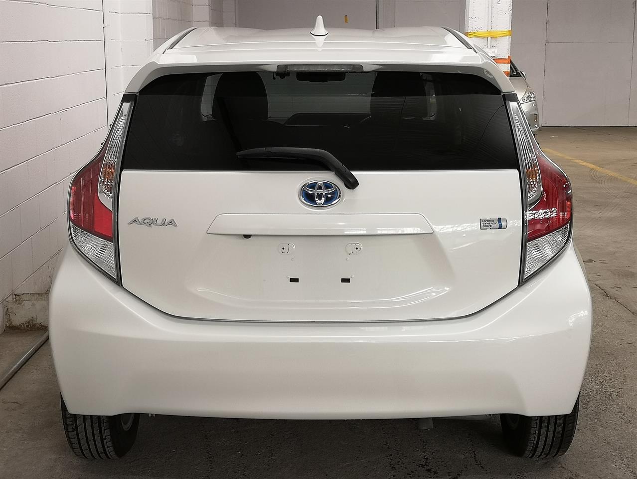 2016 Toyota Aqua