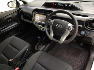 2016 Toyota Aqua - Thumbnail