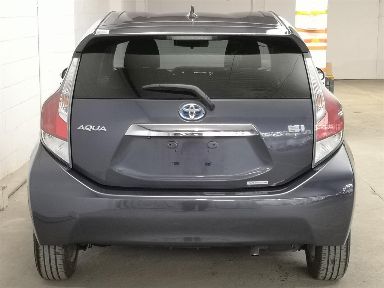 2015 Toyota Aqua