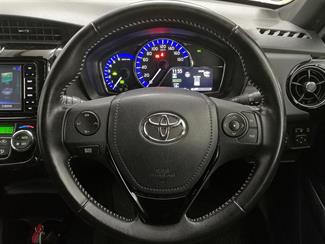 2017 Toyota Corolla - Thumbnail