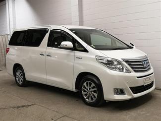 2013 Toyota Alphard - Thumbnail
