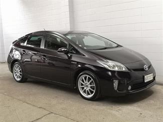 2014 Toyota Prius - Thumbnail