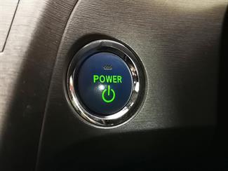 2014 Toyota Prius - Thumbnail