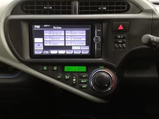 2013 Toyota Aqua - Thumbnail