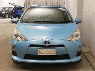 2013 Toyota Aqua - Thumbnail