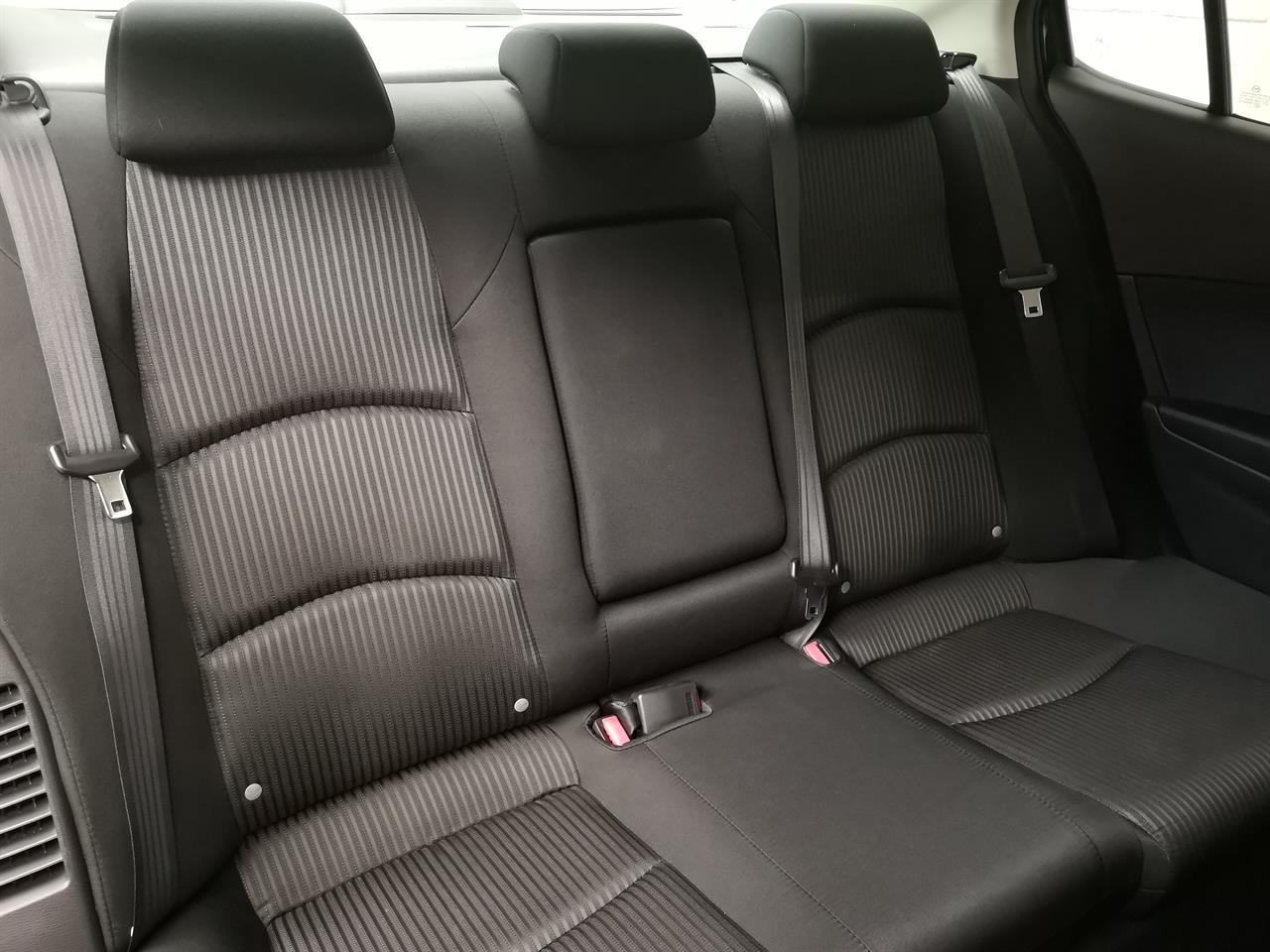 2014 Mazda Axela