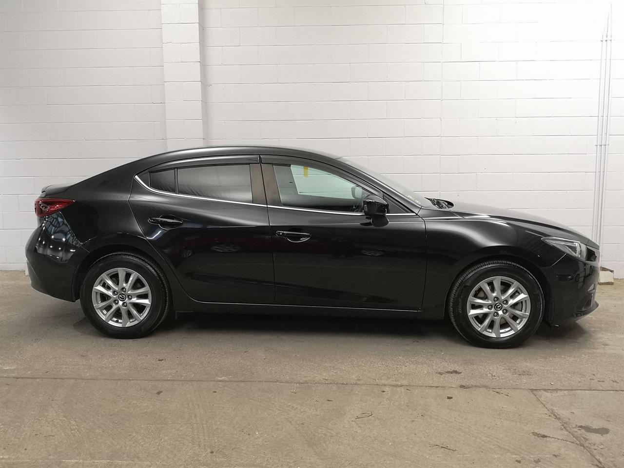 2014 Mazda Axela