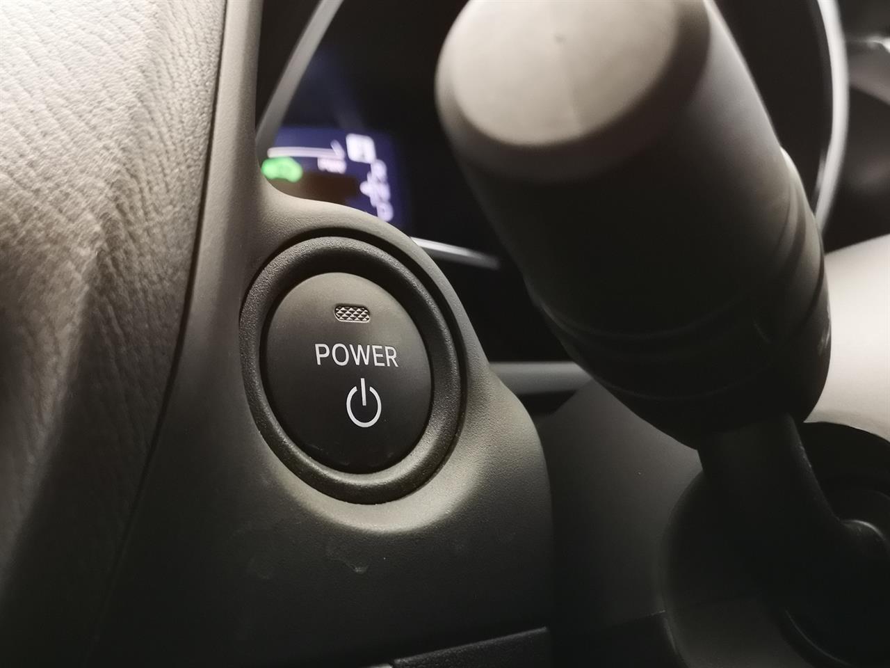 2014 Mazda Axela