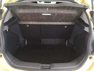 2021 Toyota Aqua - Thumbnail