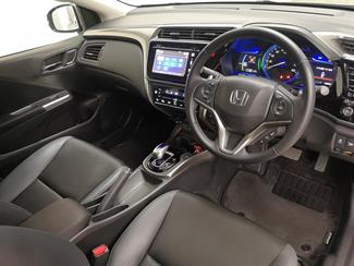 2015 Honda Grace - Thumbnail