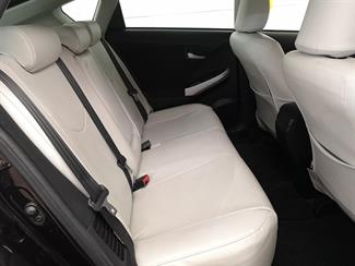 2015 Toyota Prius - Thumbnail