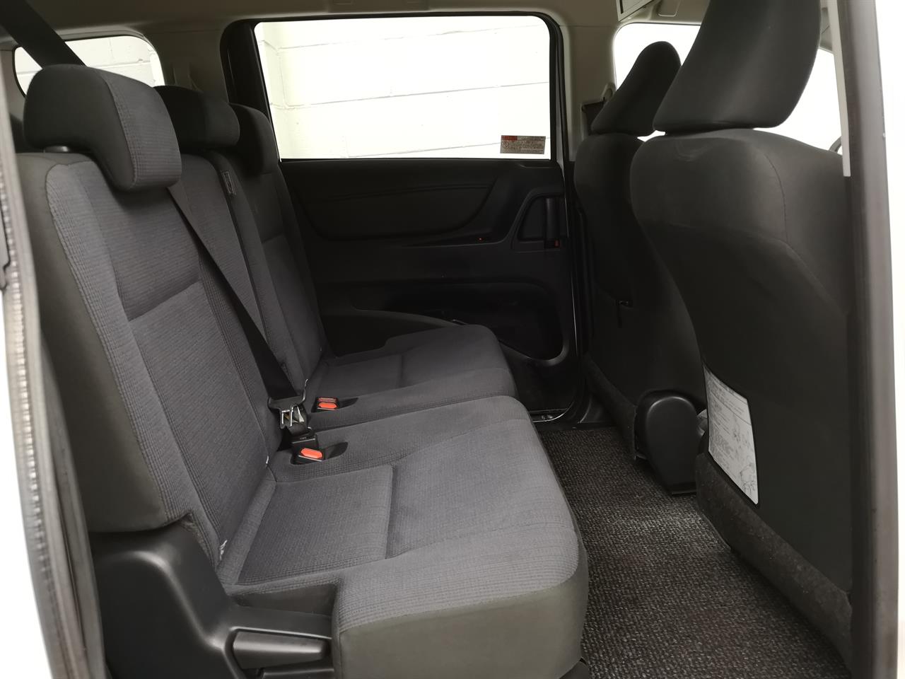 2015 Toyota Sienta