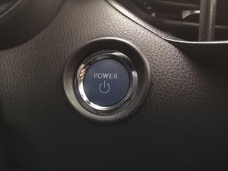 2018 Toyota C-HR - Thumbnail