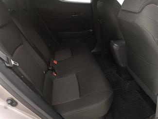 2018 Toyota C-HR - Thumbnail