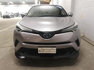 2018 Toyota C-HR - Thumbnail
