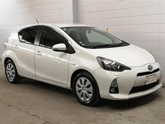2013 Toyota Aqua - Thumbnail