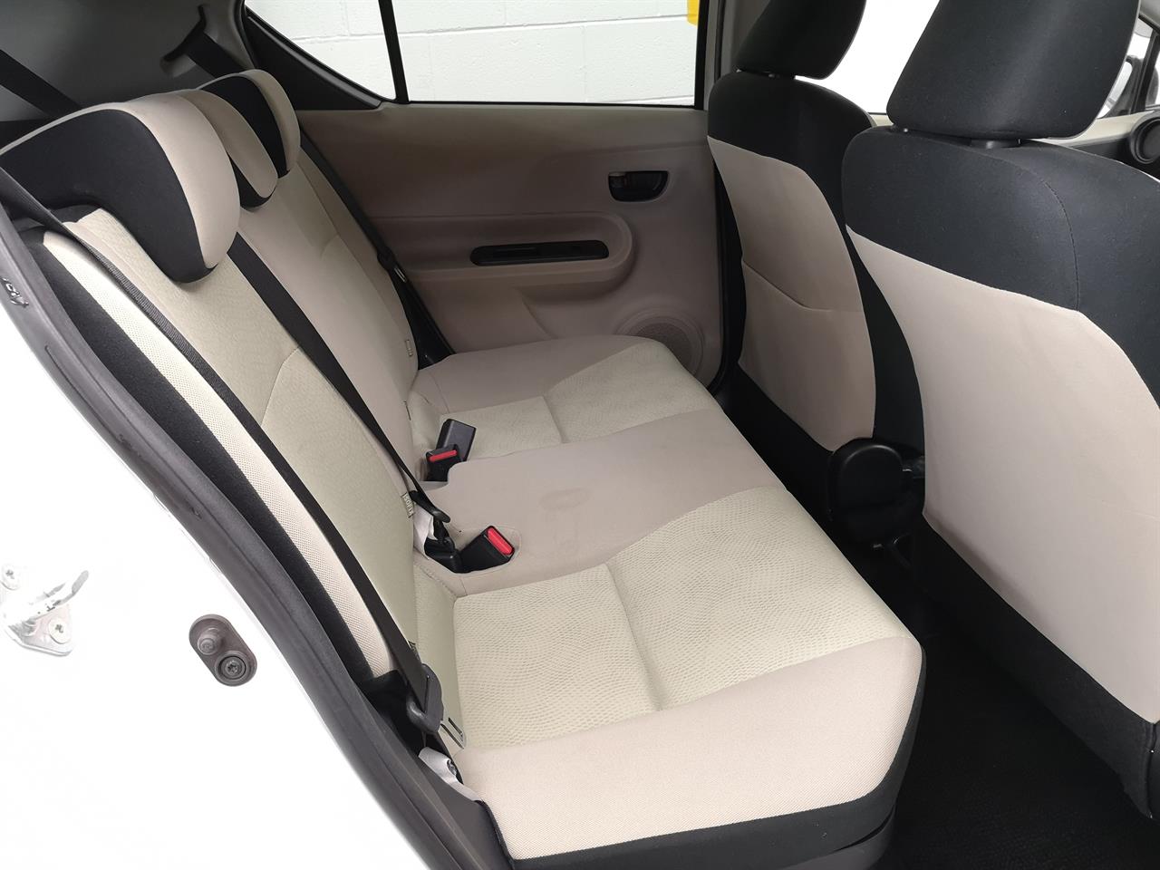 2013 Toyota Aqua