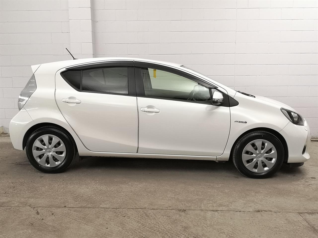 2013 Toyota Aqua