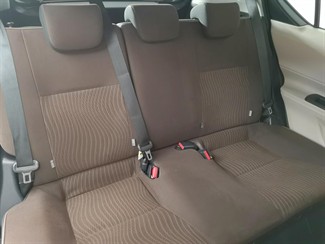 2013 Toyota Aqua - Thumbnail